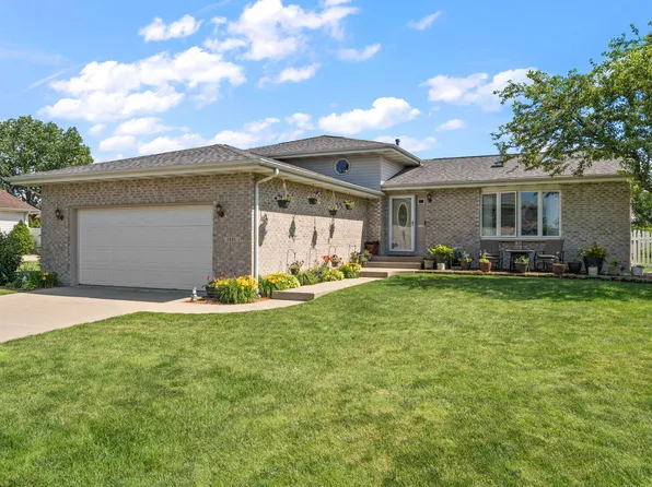 7531 E 106th Ave, Crown Point, IN 46307