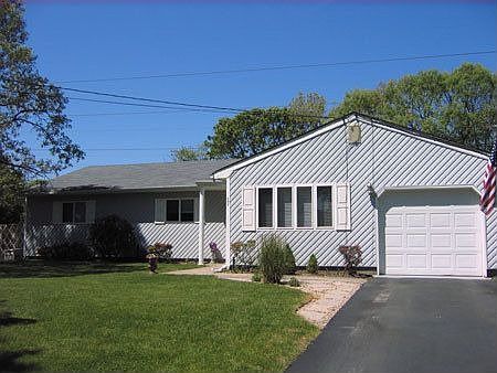 1st image of 22 Stewart Cir