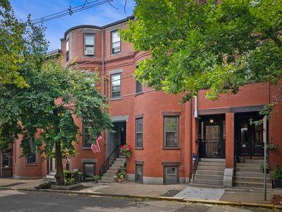 34 Beacon St #3, Chelsea, MA, 02150