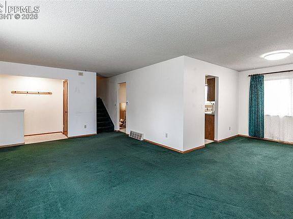 5th image of 2680 Villa Loma Dr