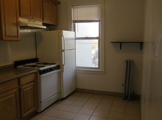 2111 21st Rd APT 2R, Astoria, NY 11105