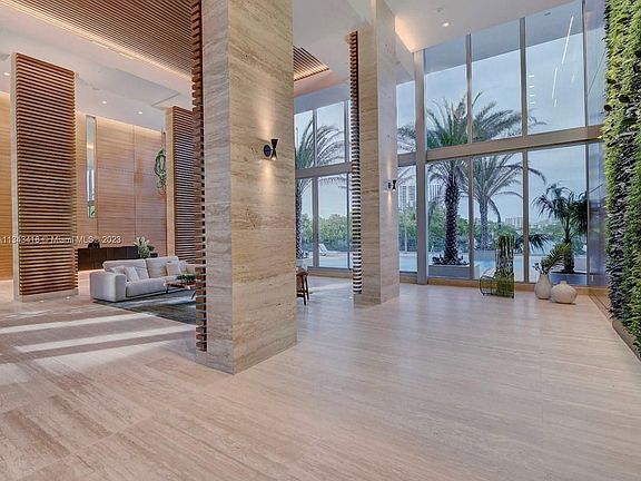 4th image of 16385 Biscayne Blvd Unit 2006