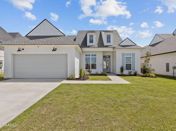 204 Amsterdam Ave, Youngsville, LA 70592