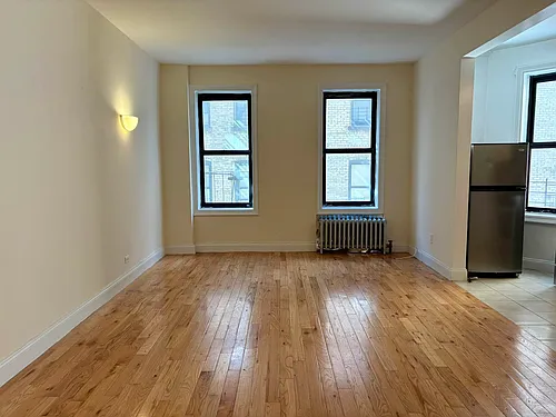 57 Cooper St #2E Photo 1 57 Cooper St #2E Photo 1
