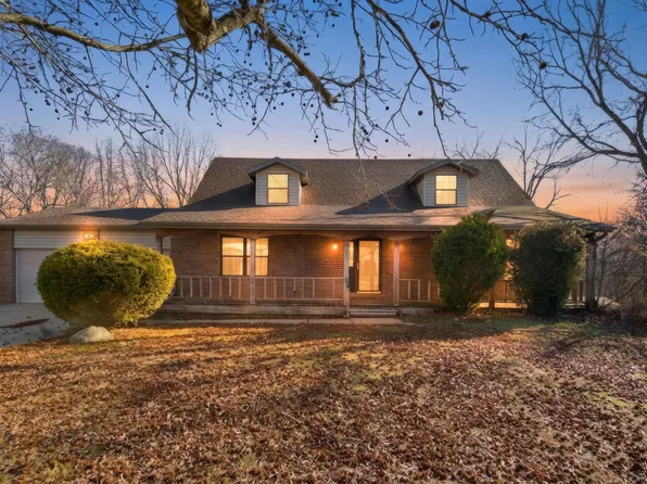 801 Maxine Avenue, Crane, MO 65633