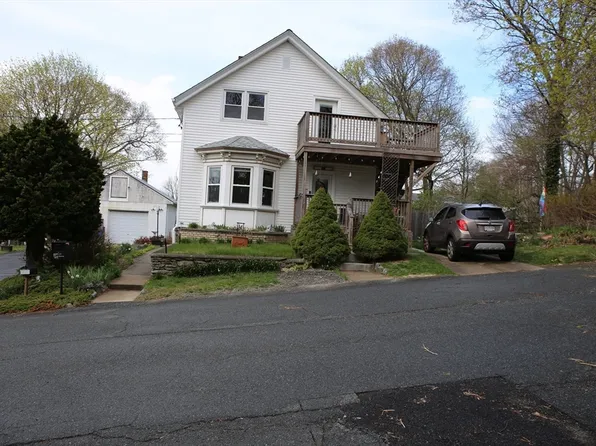 134 Baldwin St #2, Fall River, MA 02720