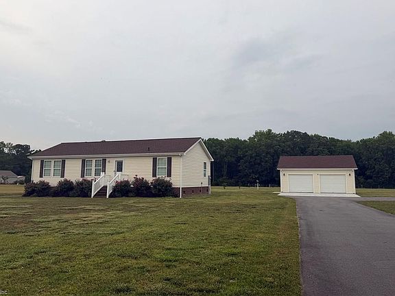 2nd image of 563 Daniels Rd