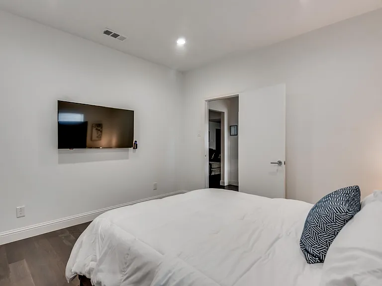 6922 La Manga Dr — Photo 11