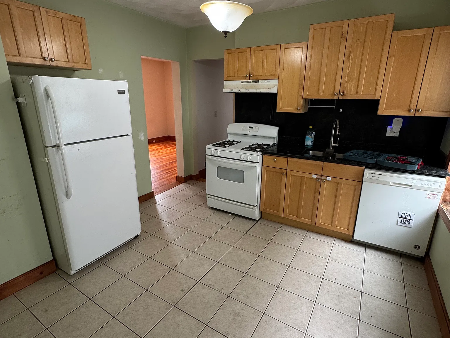 2 bed, 999 sqft, $2,500 — Photo 3