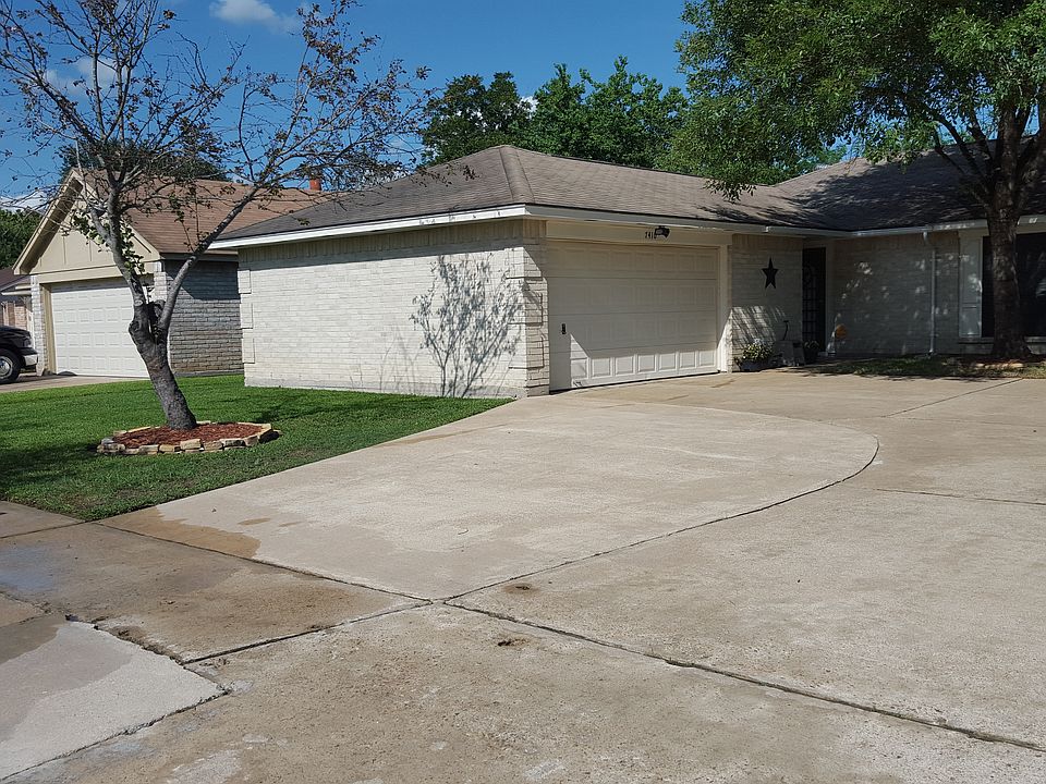 2nd image of 7410 Sunlight Ln