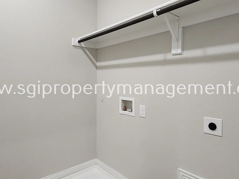 3121 Galveston St — Photo 19