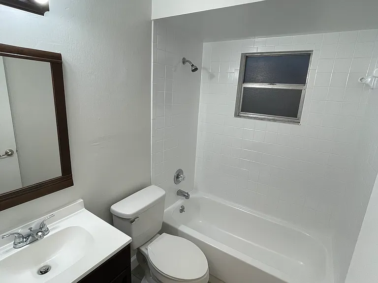1008 Captiva Point — Photo 7