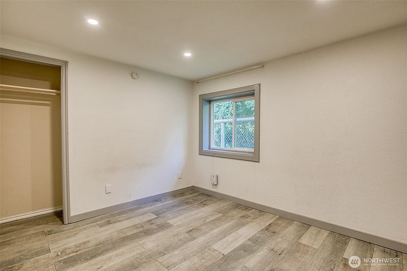 4th image of 121 W Marion Street