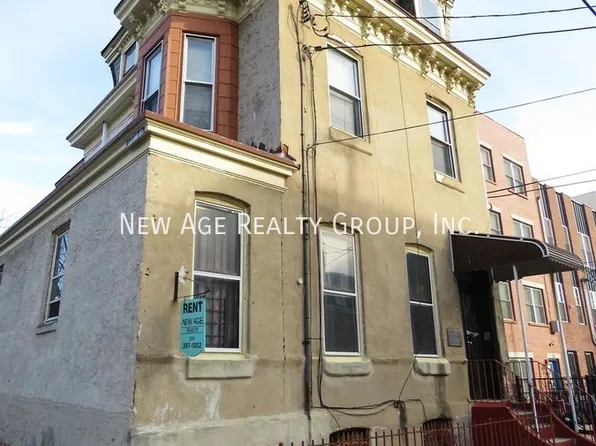 339 N 40th St #3R, Philadelphia, PA 19104