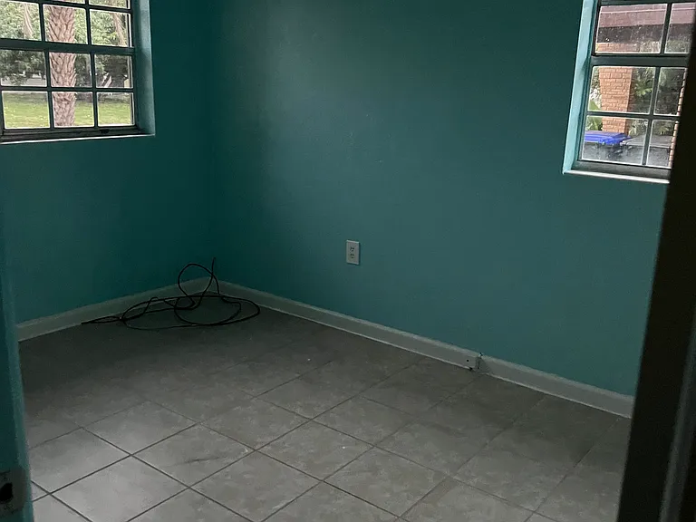 3240 Alamanda Ct — Photo 7