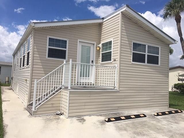 1st image of 136 Nettles Blvd