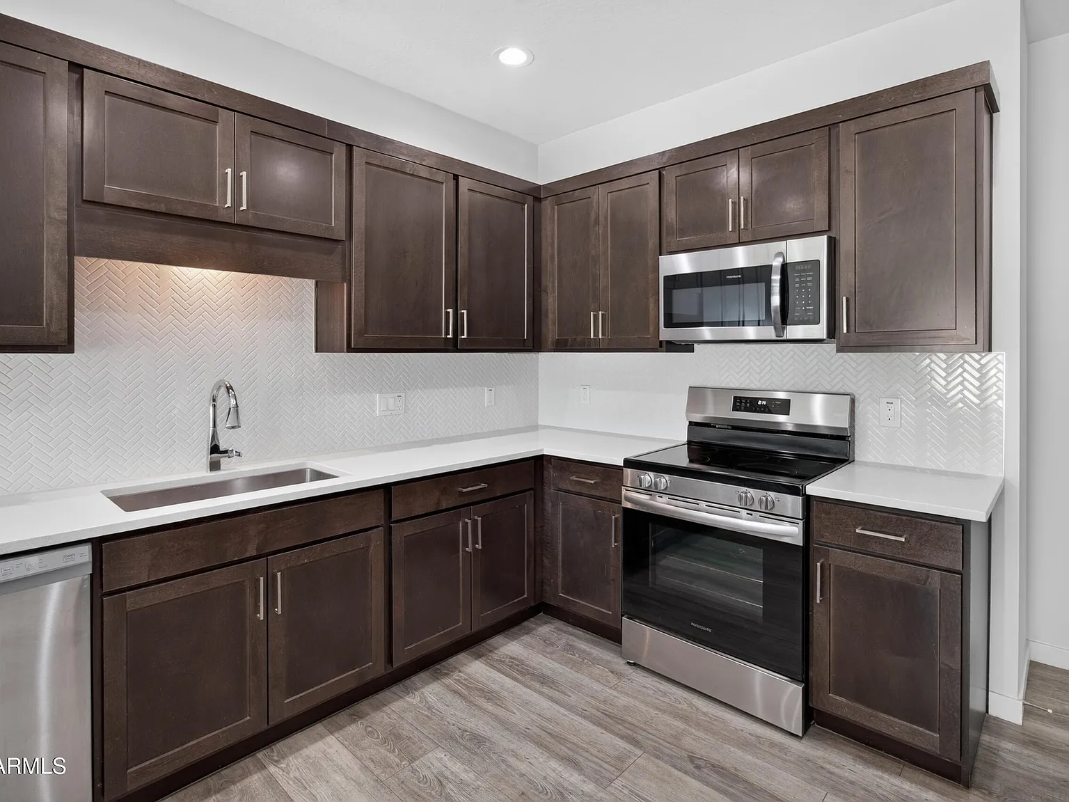 3 bed, 2.5 bath, 1600 sqft, $2,850 — Photo 4