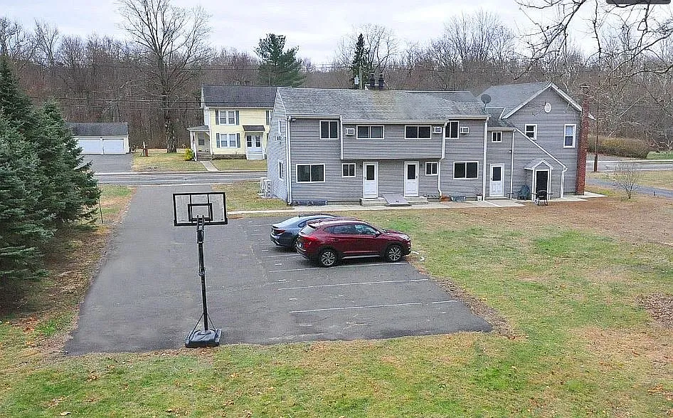 1 bed, 700 sqft, $1,700 — Photo 2