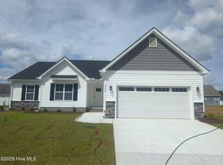 2346 Rhinestone Dr, Winterville, NC 28590