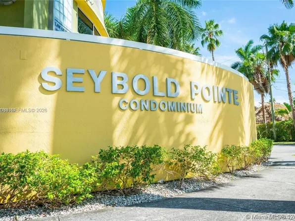 816 NW 11th St APT 801, Miami, FL 33136