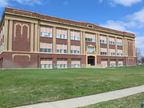 109 E Luverne St #326, Luverne, MN 56156