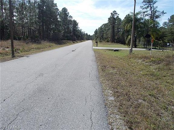 3rd image of 15 Moore Ave
