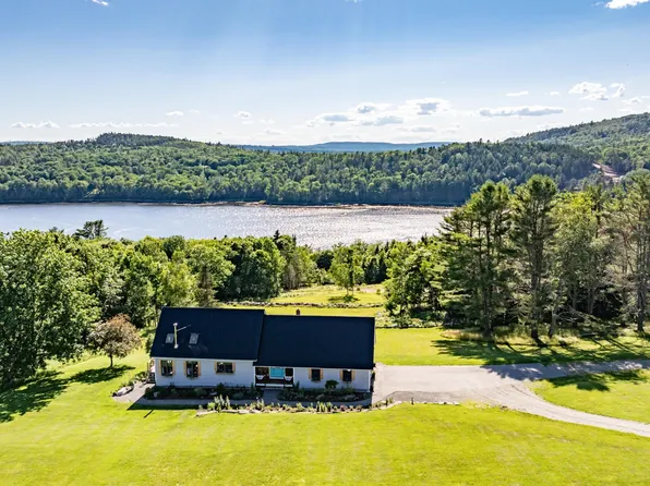 81 W West Side Drive, Verona Island, ME 04416