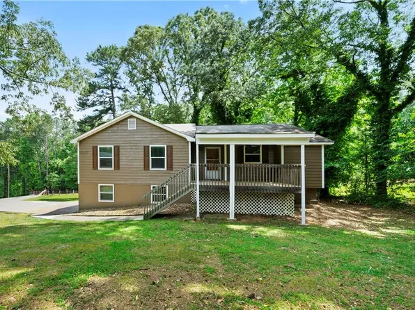 5405 Iris Dr SW, Mableton, GA 30126