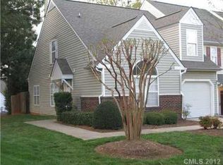 8828 Roseton Ln, Charlotte, NC 28277