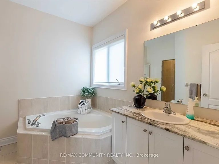 5 Pollock Ave — Photo 15