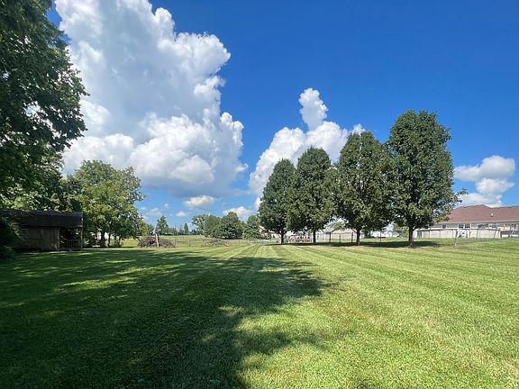 4th image of 473 Emma Dr