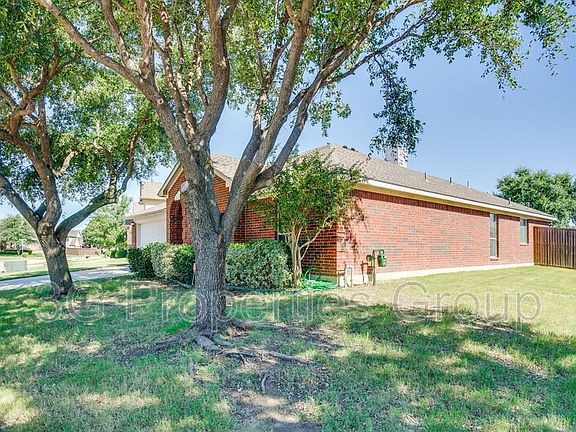 4th image of 5208 Brookside Dr