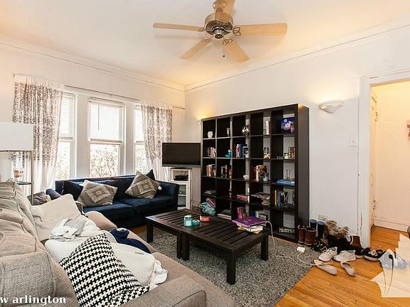 2nd image of 613 W Arlington Pl #1712