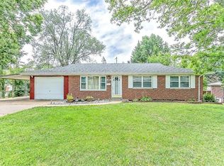 11036 Quebec Ct, Saint Ann, MO 63074