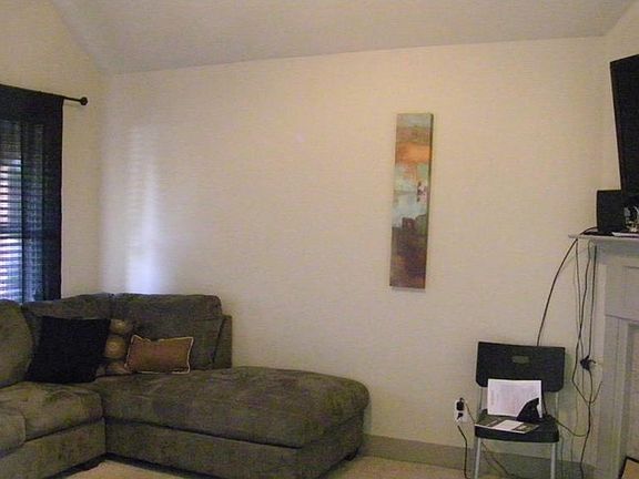 5th image of 405 Rock Ledge Ct