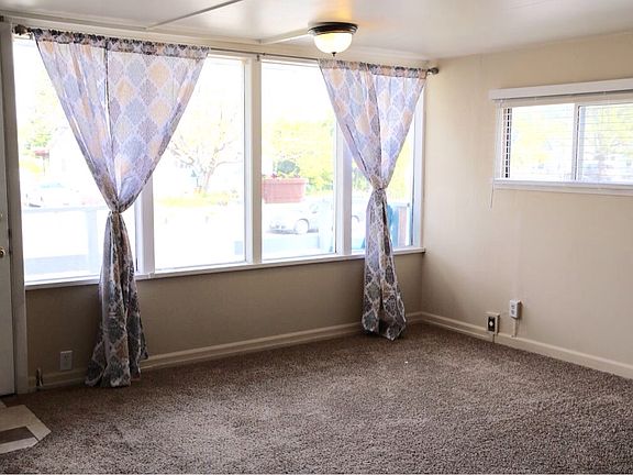 5th image of 1015 Smith Ave