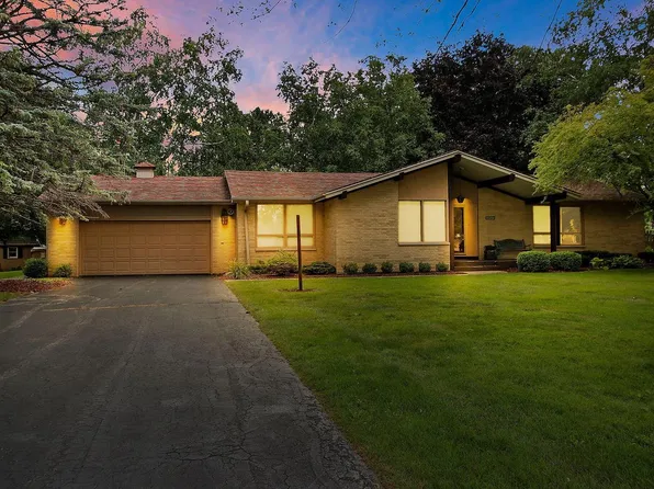 10747 41st AVENUE, Pleasant Prairie, WI 53158