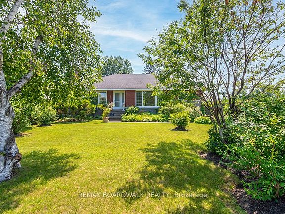 4th image of 3654 Navan Rd