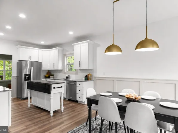 237 Speaks Ln, Harpers Ferry, WV 25425