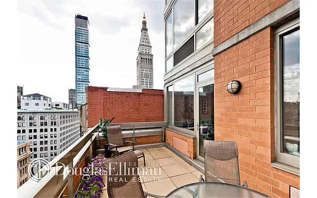 Rented by Douglas Elliman | media 20