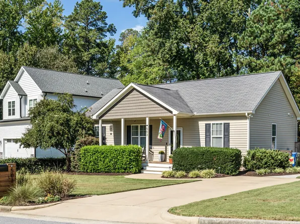 503 Creek Valley Dr, Fuquay Varina, NC 27526