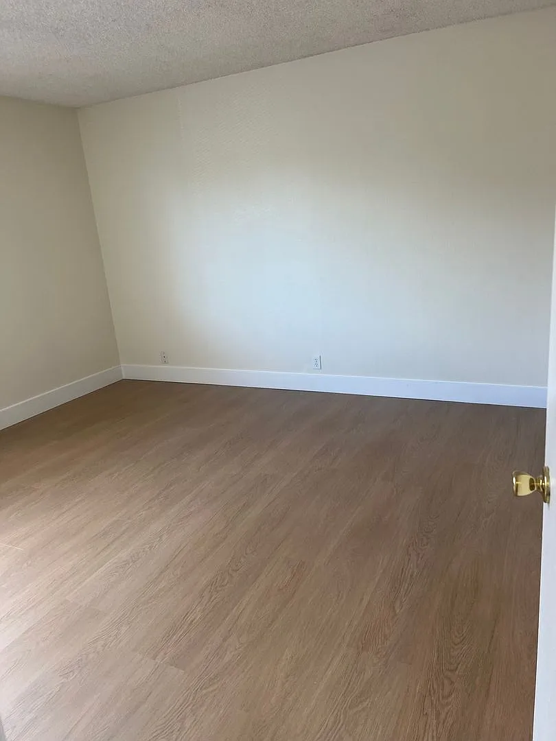 9929 Sepulveda Blvd. — Photo 3