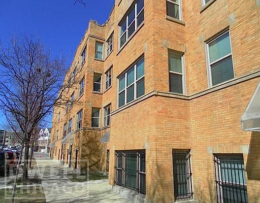 1st image of 2042 W Touhy Ave APT 1
