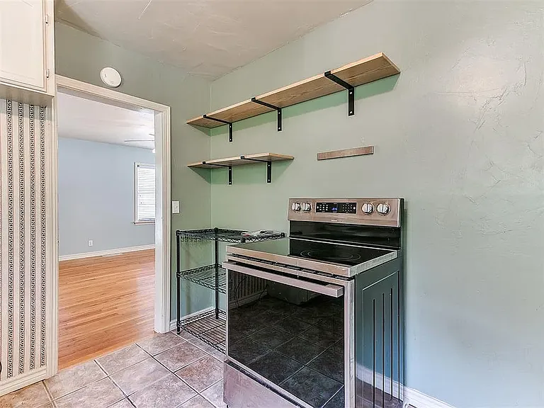 706 S Williams Ave — Photo 9