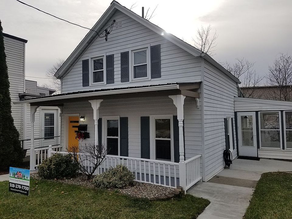 1st image of 51 William St