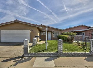 1712 Los Coches Cir, Salinas, CA 93906