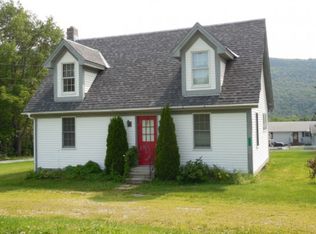 1290 Depot St, Mount Tabor, VT 05739