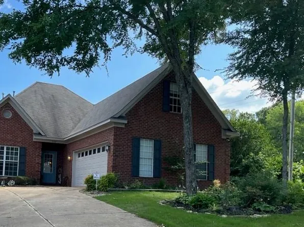 739 Palmer Dr, Hernando, MS 38632
