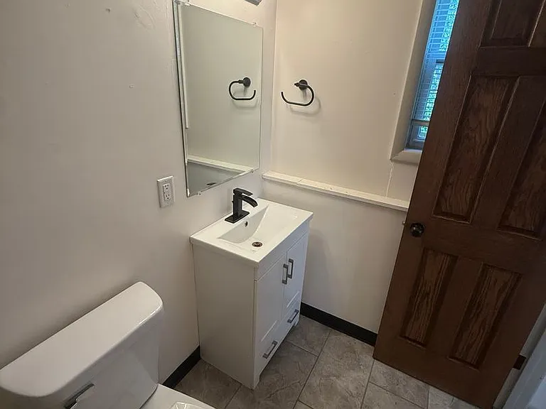 239 S Jefferson St 2 — Photo 18
