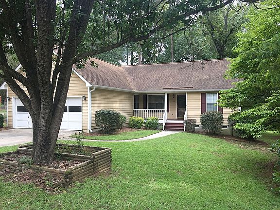 5th image of 488 Greenwich Dr